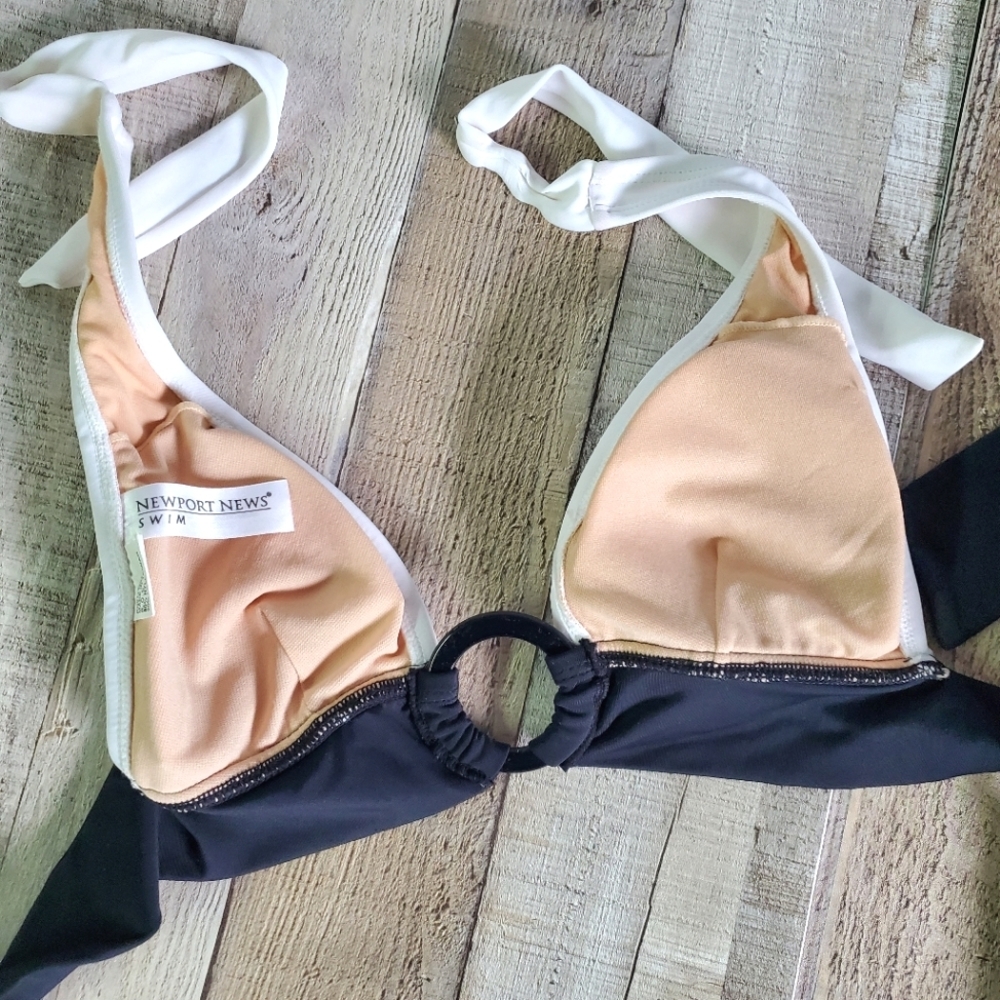 NEWPORT NEWS | Black & White Swim sz 2 - Picture 8 of 10